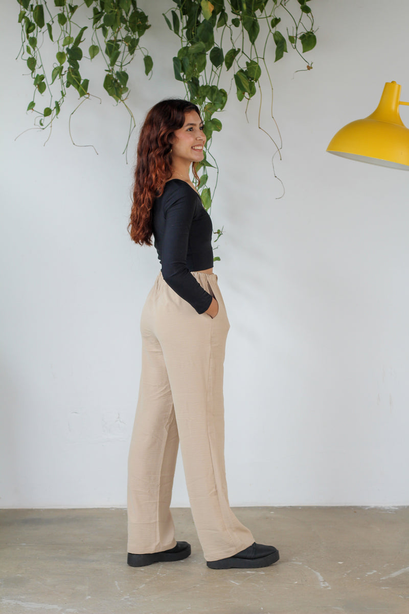 Calça Pantalona Sutileza Dellas [COMPRE 1 LEVE 2]